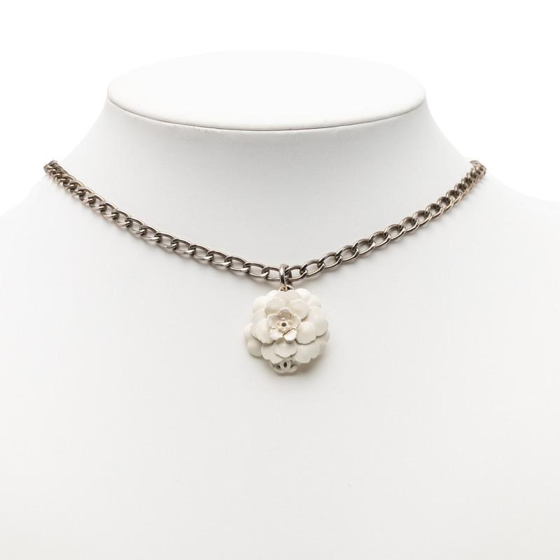 CHANEL（シャネル） カメリア ココマーク チェーン ペンダント CHANEL カメリア ココマーク パール ネックレス