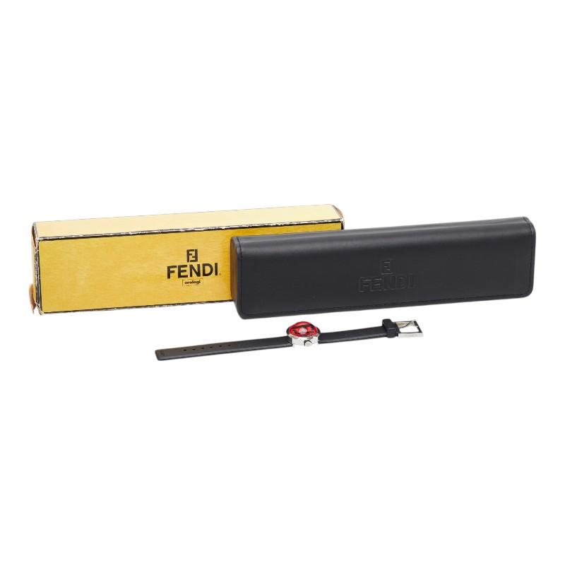 美品 フェンディ オロロジ ブースラ 腕時計 8010L クオーツ レッド文字盤 ラバー SS レディース FENDI 【1-0264702】 FENDI（フェンディ） オロロジ ブースラ 腕時計 8010L クオーツ レッド