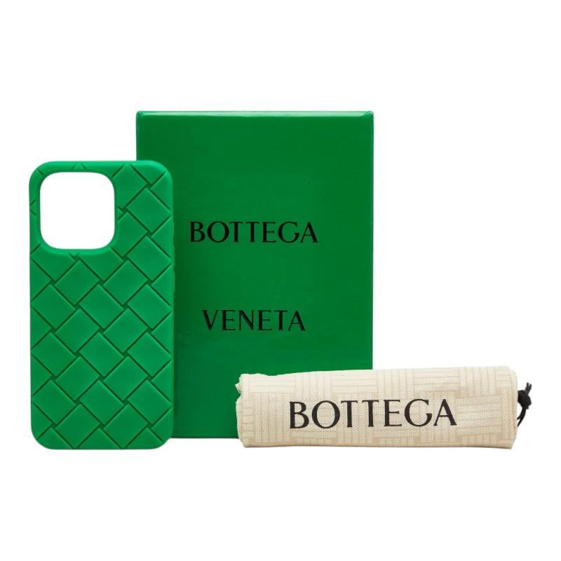 【美品】BOTTEGA VENETA　ケース　イントレチャート　グリーン ボッテガヴェネタ イントレチャート アイフォン iPhone ケース