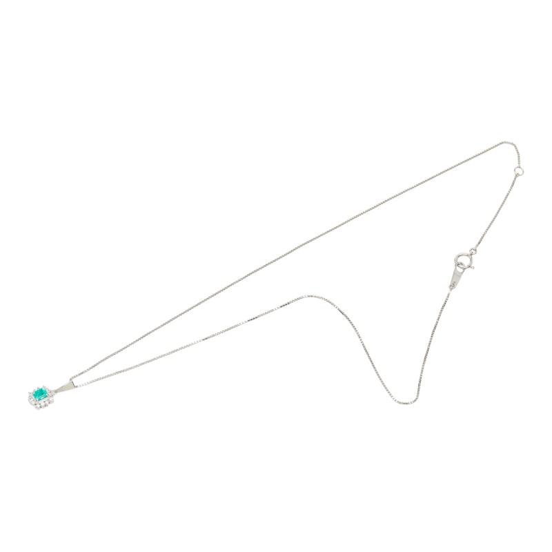 Pt900 プラチナ Pt850 エメラルド0.23ct ダイヤ0.13ct フラワー 