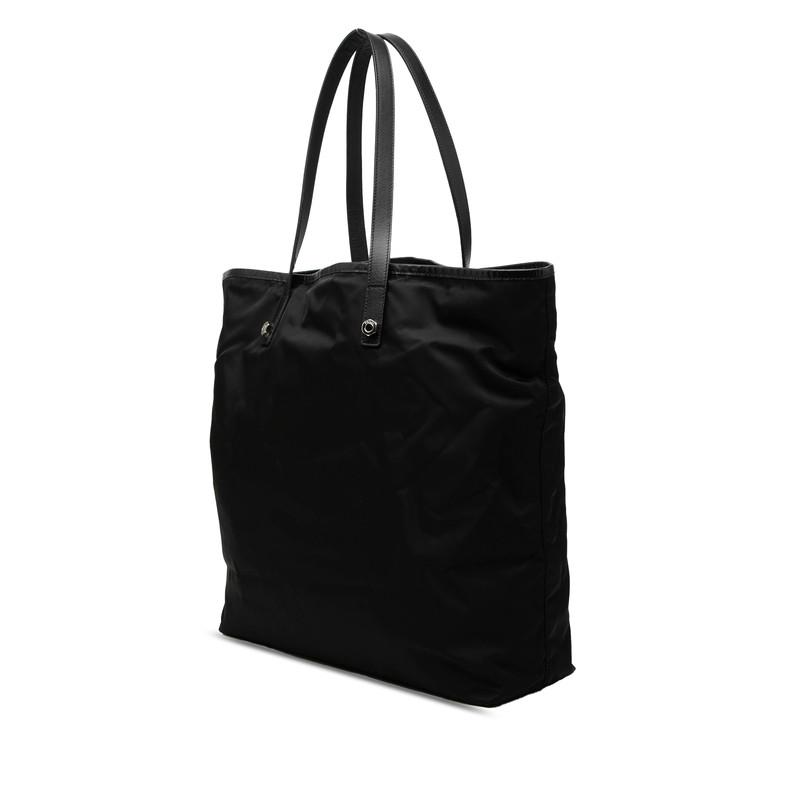 PRADA プラダ ハンドバッグ トートバッグ 三角プレート　ブラック PRADA（プラダ） 三角ロゴプレート スカル スタッズ トートバッグ