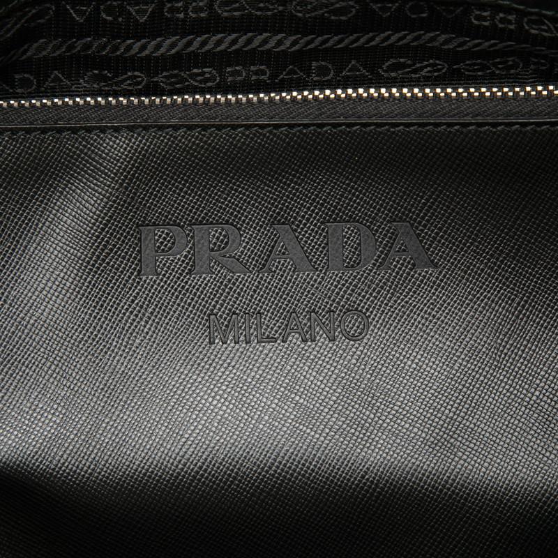 PRADA（プラダ） 三角ロゴプレート スカル スタッズ トートバッグ