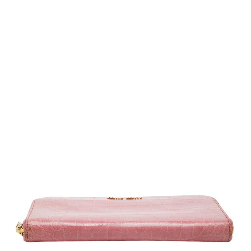 miu miu（ミュウミュウ） クロコ型押し ラウンドファスナー 長財布