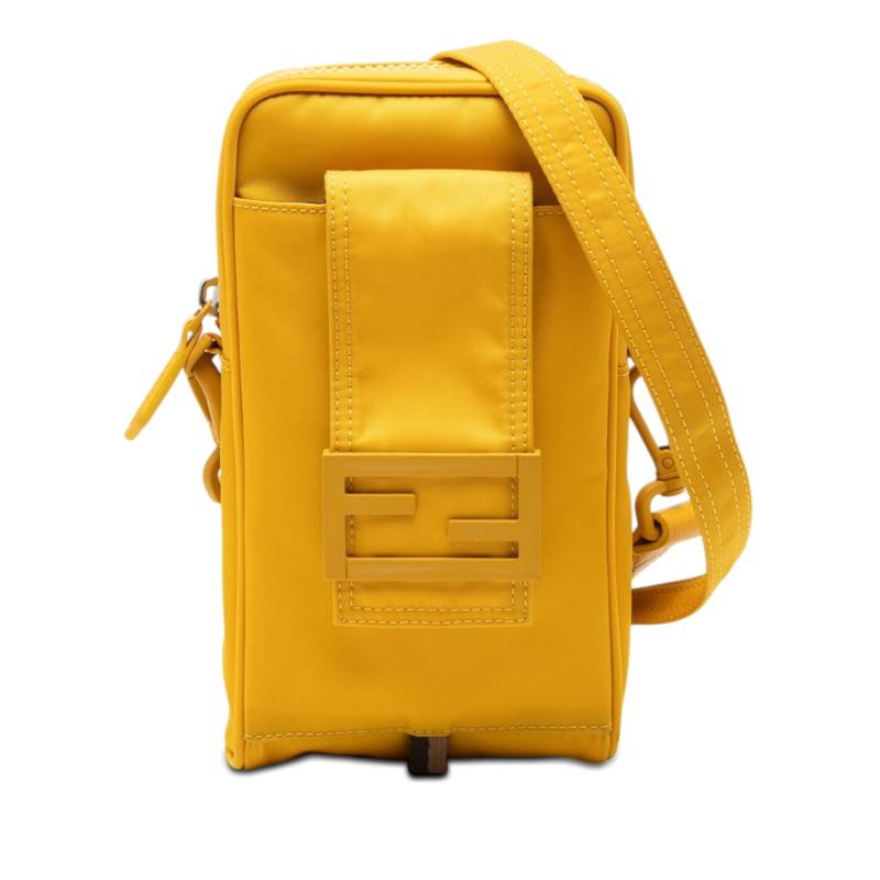 Fendi FFロゴ ケース イエロー FENDI（フェンディ） FFロゴ 斜め掛け フォンホルダー フォンポーチ