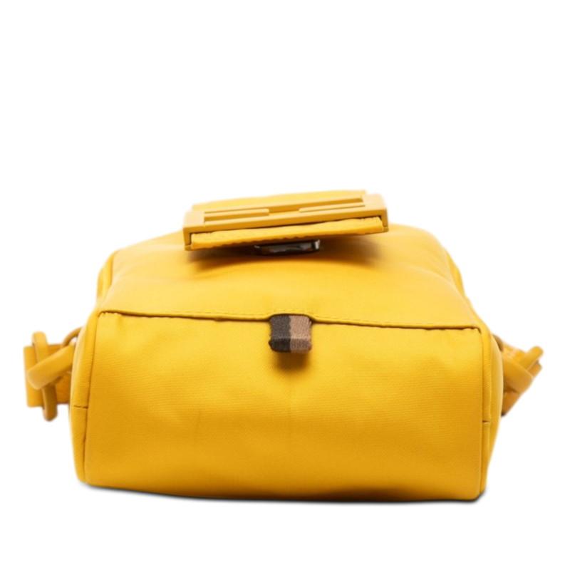 Fendi FFロゴ ケース イエロー FENDI（フェンディ） FFロゴ 斜め掛け フォンホルダー フォンポーチ