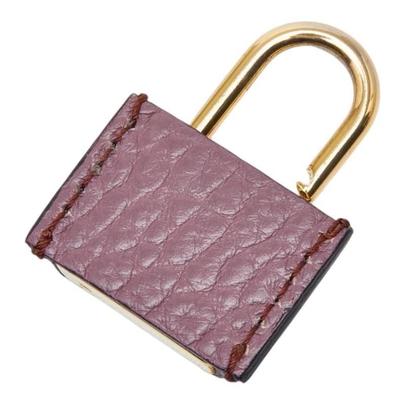 ご専用☆ バーバリー4点セット BURBERRY（バーバリー） キーケース 南京錠 キー セット パープル