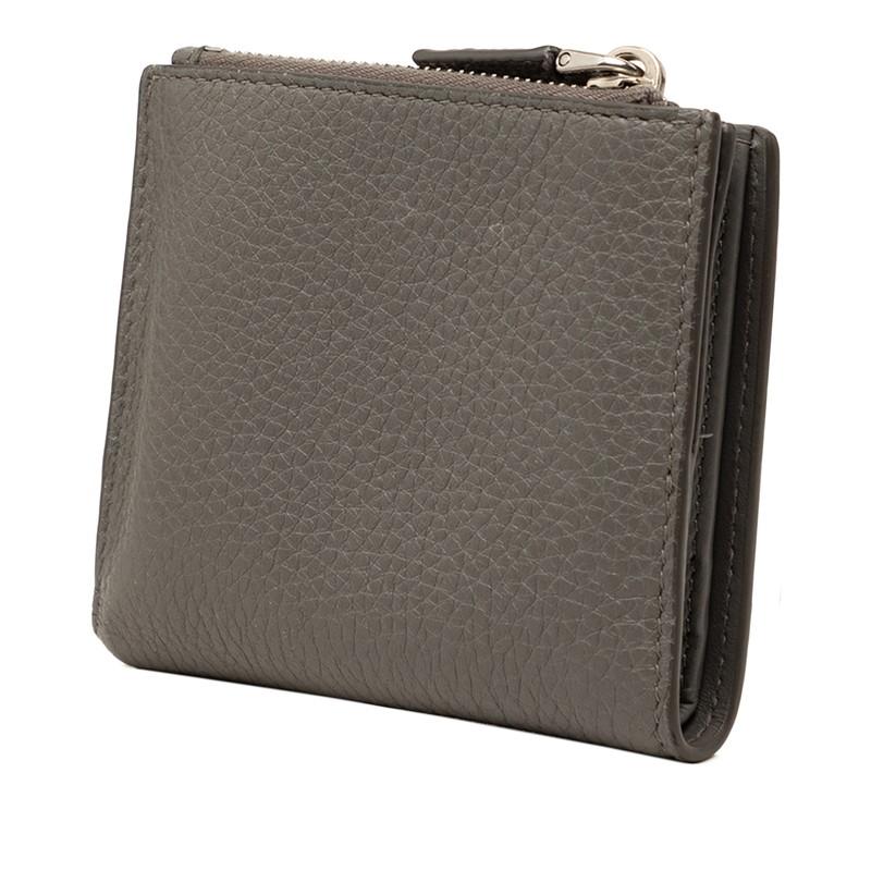 PRADA（プラダ） トライアングルロゴ 二つ折り財布 コンパクト