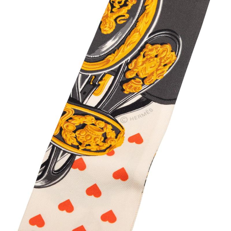 ク*K様 ❣️美品❣️ エルメス　ツイリーBRIDES de GALA LOVE HERMES（エルメス） ツイリー Brides de Gala LOVE スカーフ マルチ