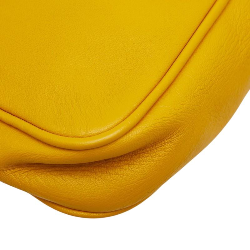 FENDI（フェンディ） FFロゴ 斜め掛け チェーン ショルダーバッグ