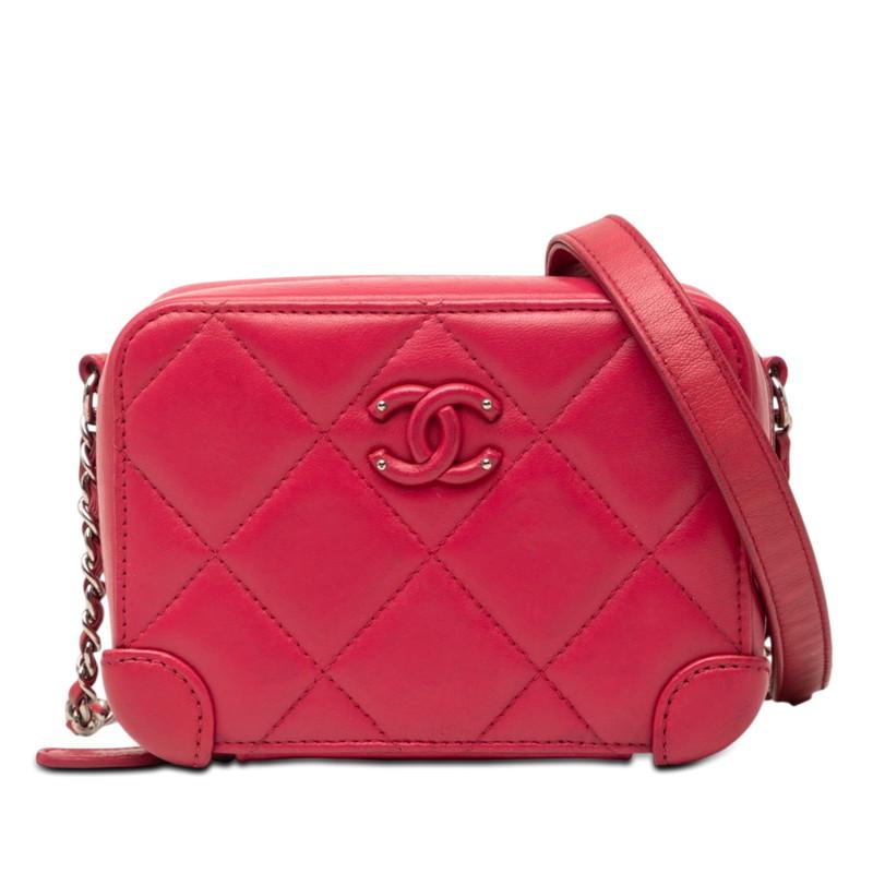 CHANEL（シャネル） ココマーク マトラッセ 斜め掛け チェーン
