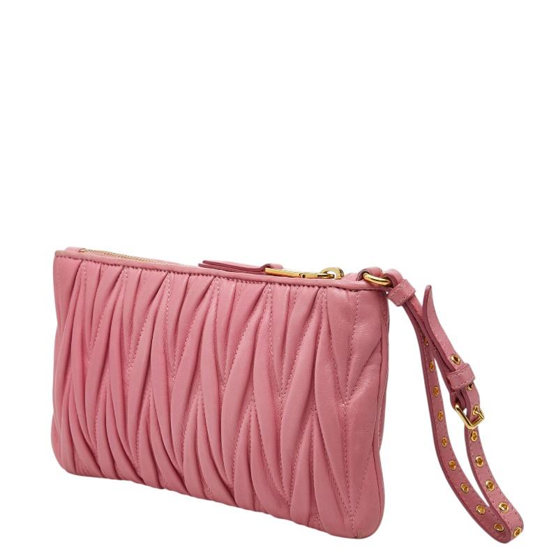 miu miu（ミュウミュウ） マテラッセ ロゴ ギャザー ポーチ クラッチ