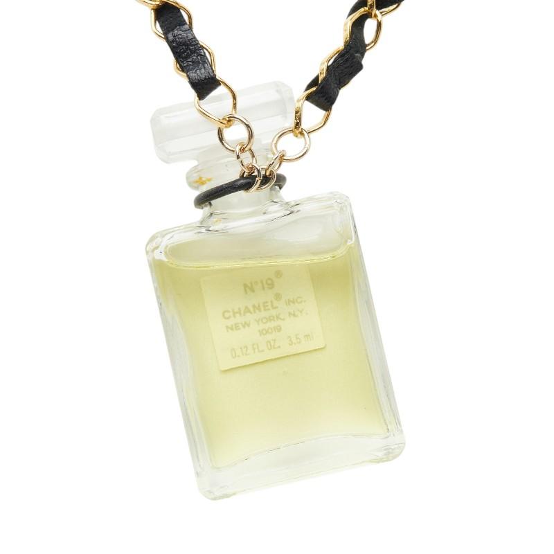 CHANEL N°19 ネックレス 香水ボトル CHANEL（シャネル） No.19 パフュームボトル 香水 ネックレス ゴールド