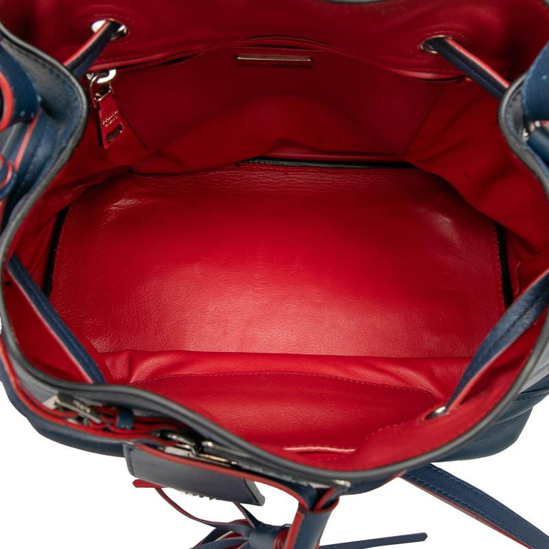 PRADA プラダ　バッグ　三角ロゴ PRADA（プラダ） 三角ロゴプレート ハンドバッグ ショルダーバッグ