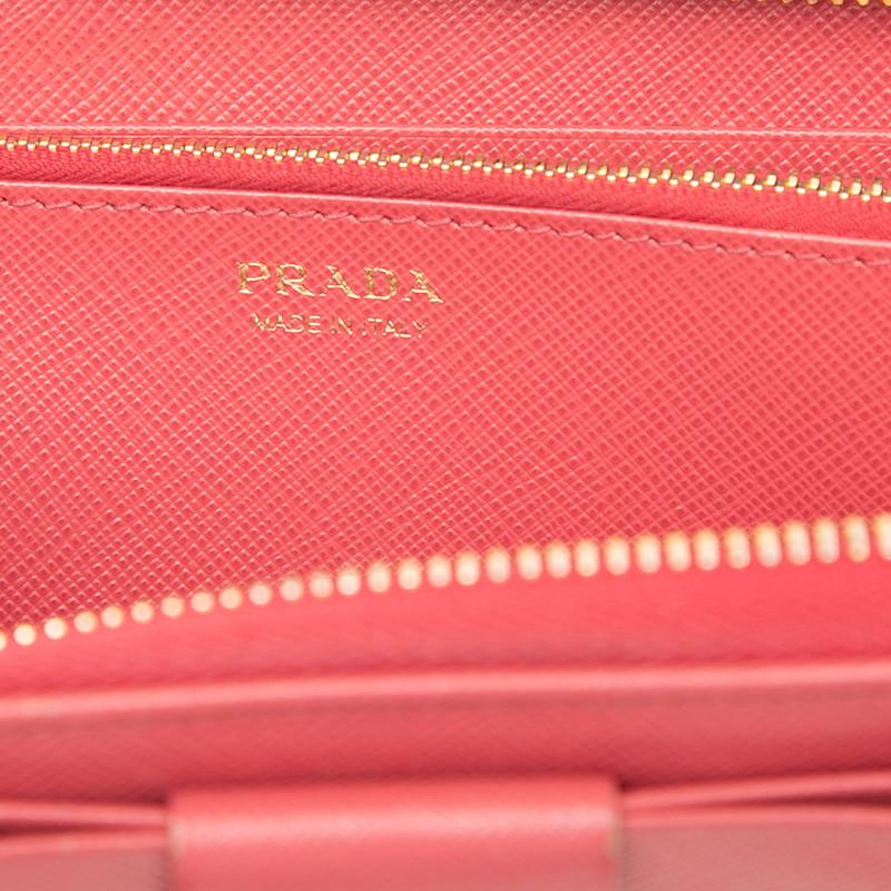 PRADA（プラダ） フィオッコ ラウンドファスナー 長財布 ピンク