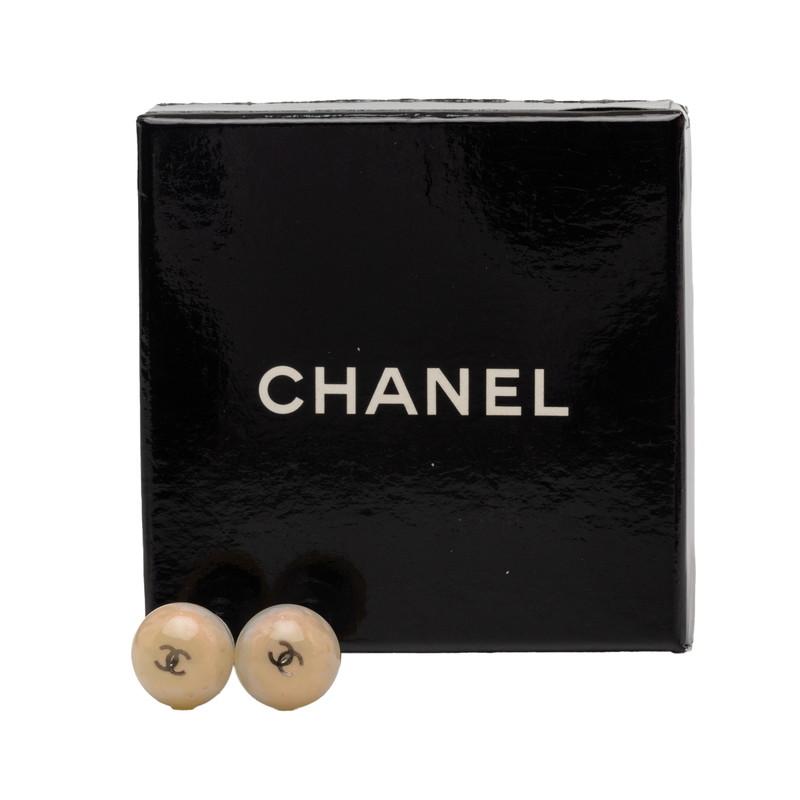 【年代物/正規品】CHANEL ロゴスタッドピアス クリア CHANEL（シャネル） ココマーク ヴィンテージ ラウンド スタッドピアス