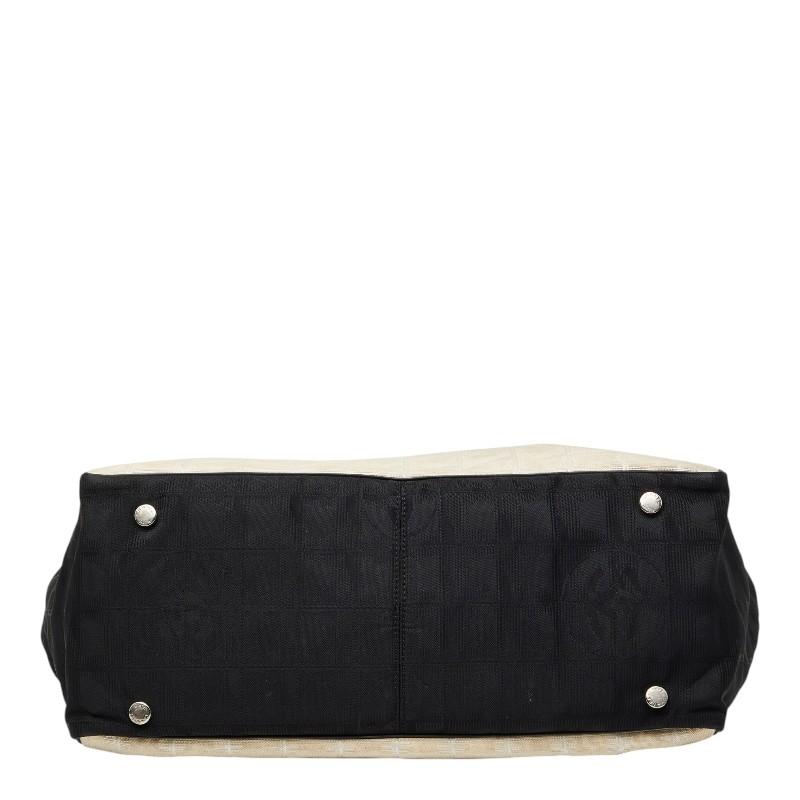 CHANEL（シャネル） ココマーク ニュートラベルライン トートバッグ