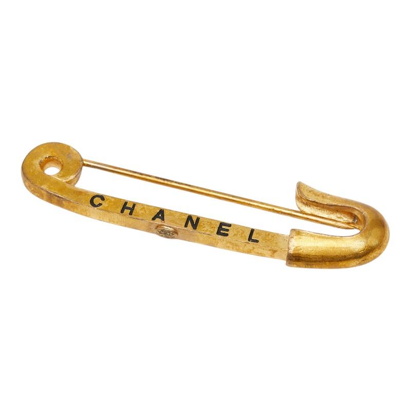 CHANEL（シャネル） 安全ピン ロゴ ブローチ 01A刻印 ゴールド メッキ