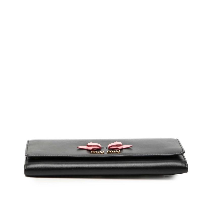 miu miu（ミュウミュウ） リボン 二つ折り 長財布 ブラック ピンク