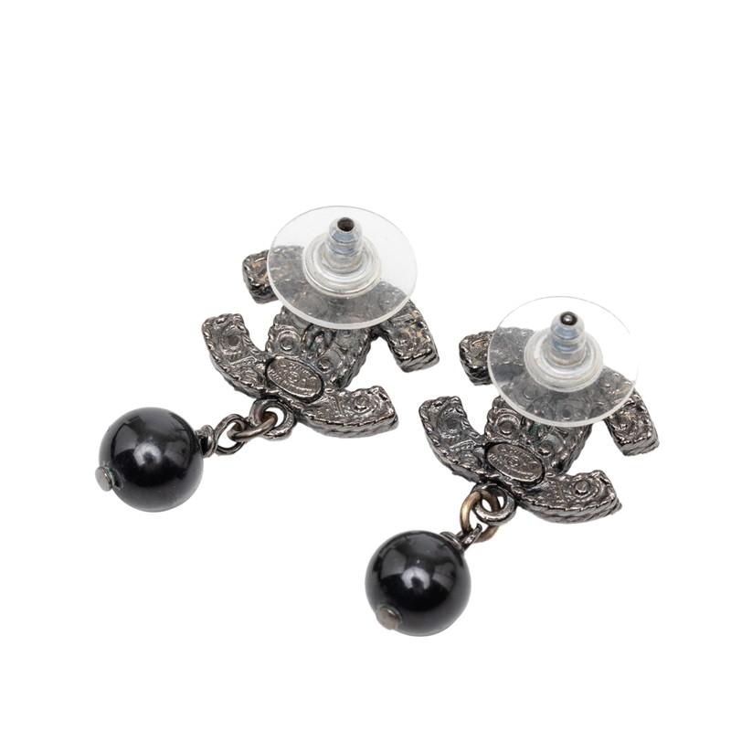 正規品☆シャネルピアス CHANEL ガンメタ シルバー黒 美品 メンズ 箱あり CHANEL（シャネル） ココマーク スタッドピアス 08A シルバー ブラック