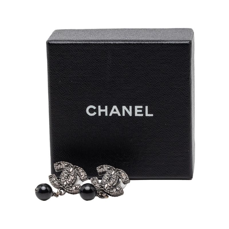 CHANEL（シャネル） ココマーク スタッドピアス 08A シルバー ブラック