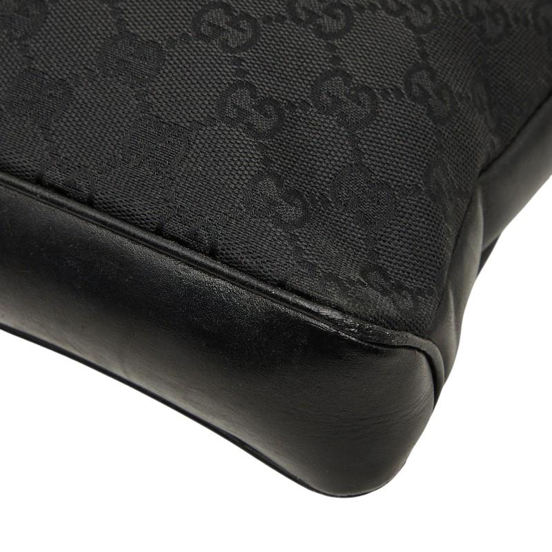 GUCCI（グッチ） GGキャンバス 斜め掛け ショルダーバッグ 109106