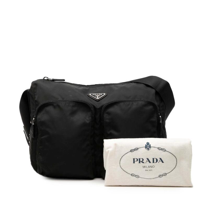 PRADA（プラダ） 三角ロゴプレート 斜め掛け ショルダーバッグ