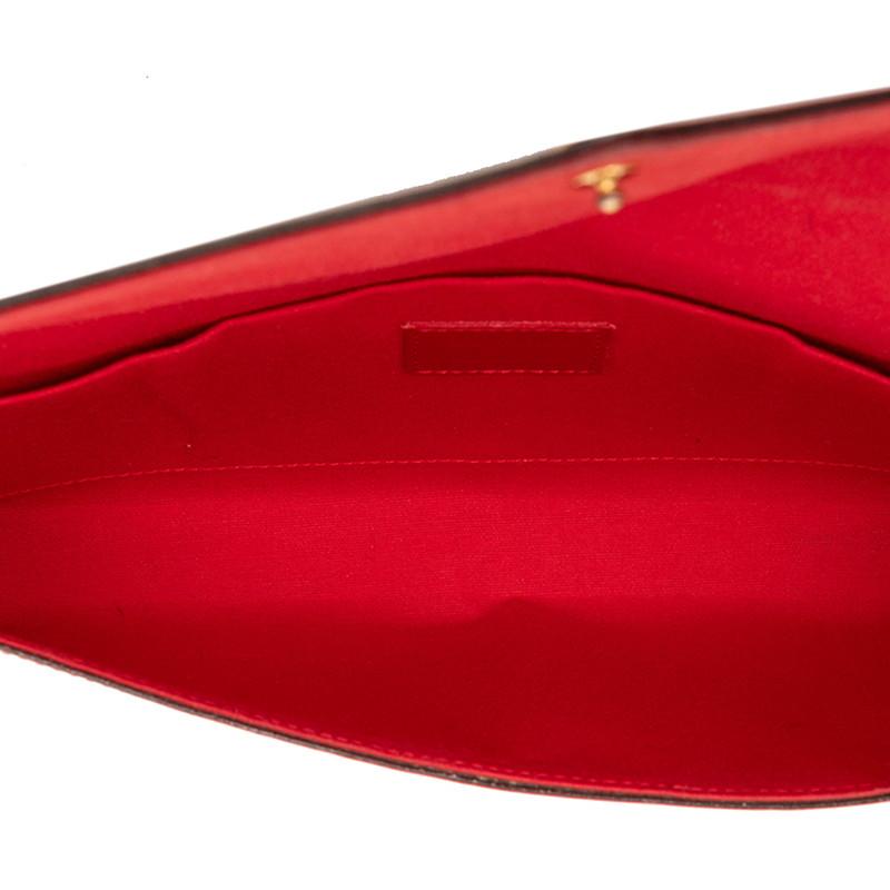 ルイヴィトン モノグラム ヴェルニポシェット ポーチ　レッド LOUIS VUITTON（ルイ・ヴィトン） ルイ ヴィトン モノグラム ヴェルニ