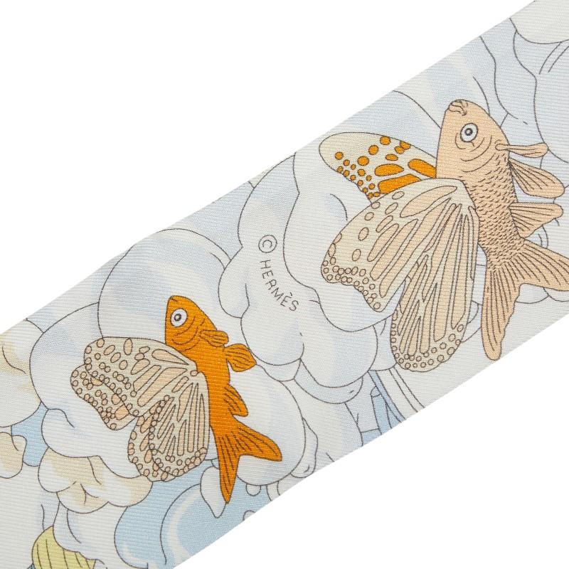 HERMES エルメス ツイリースカーフ Sur Mon Nuage 私の雲 HERMES（エルメス） ツイリー Sur Mon Nuage 私の雲 スカーフ ホワイト