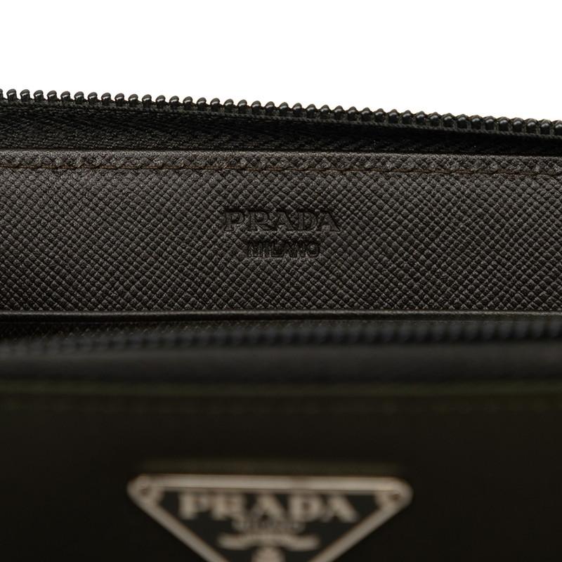PRADA（プラダ） 三角ロゴプレート テスート 長財布 ラウンド