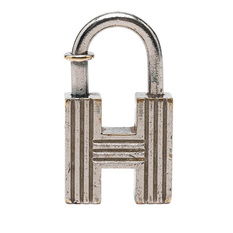 美品 HERMES エルメス Hカデナ チャーム キーリング HERMES（エルメス） Hカデナ バッグチャーム キーホルダー シルバー