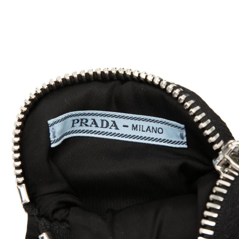 PRADA（プラダ） 三角ロゴプレート ボディバッグ ウエストバッグ