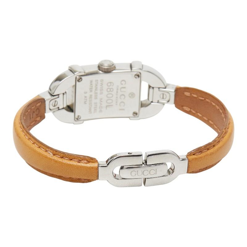 GUCCI（グッチ） バングルウォッチ 腕時計 6800L クオーツ ホワイト