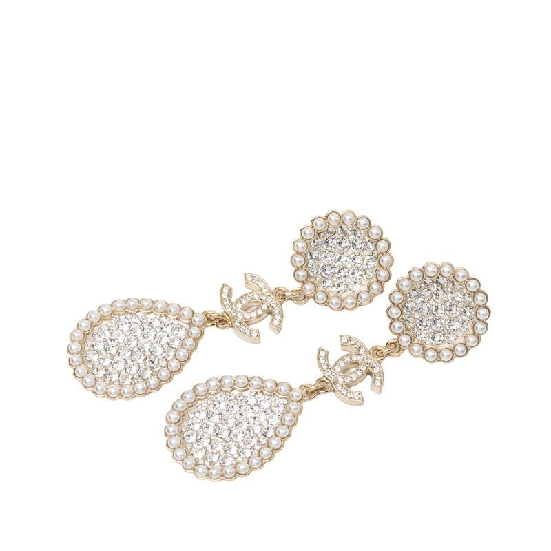 シャネル CHANEL ココマーク パールスタッドピアス ゴールド CHANEL（シャネル） ココマーク スタッドピアス スイング ゴールド