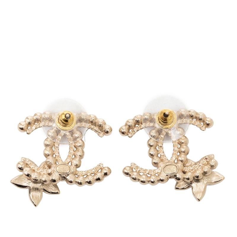 シャネル CHANEL ココマーク パールスタッドピアス ゴールド CHANEL（シャネル） ココマーク フラワー スタッドピアス A22K