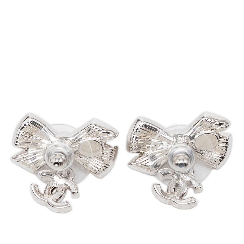 Y*様 CHANEL シャネル　ピアス　リボン　片方　ココマーク　A22P CHANEL（シャネル） ココマーク リボン スタッドピアス A22P シルバー
