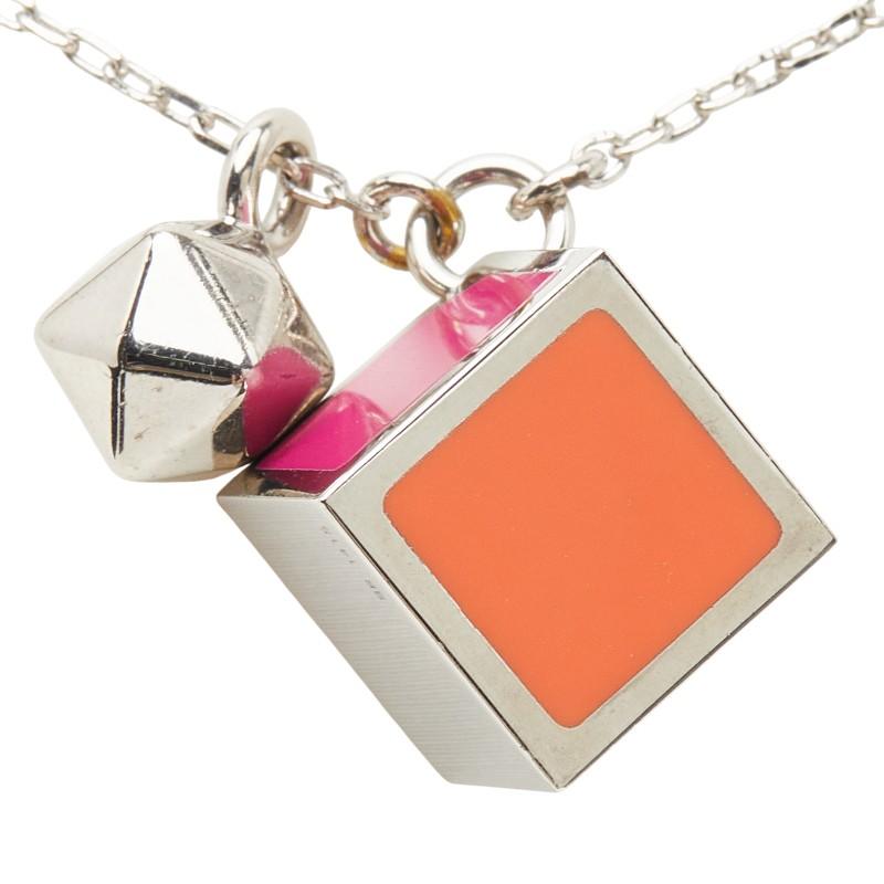 FENDI（フェンディ） ロゴ キューブ ネックレス シルバー ピンク 