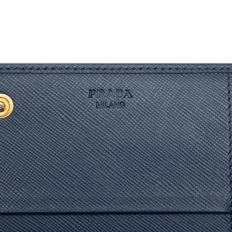 PRADA（プラダ） 三角ロゴプレート 二つ折り 長財布 1MH132 ネイビー