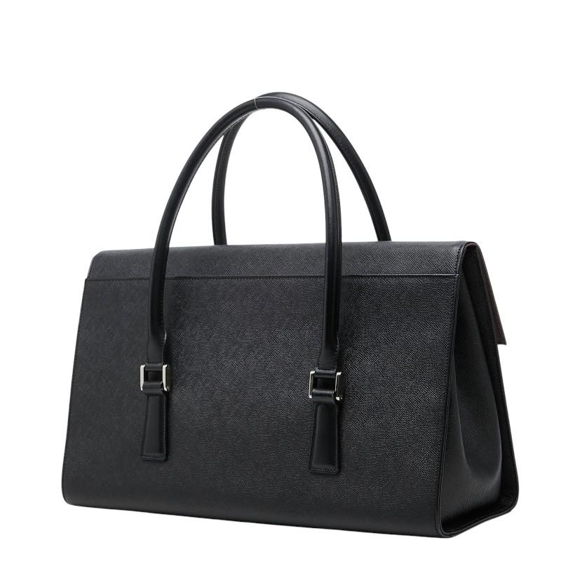 ほぼ新品 バーバリー ハンドバッグ ノバチェック レザー ブラック BURBERRY（バーバリー） ノバチェック ハンドバッグ ブラック レザー