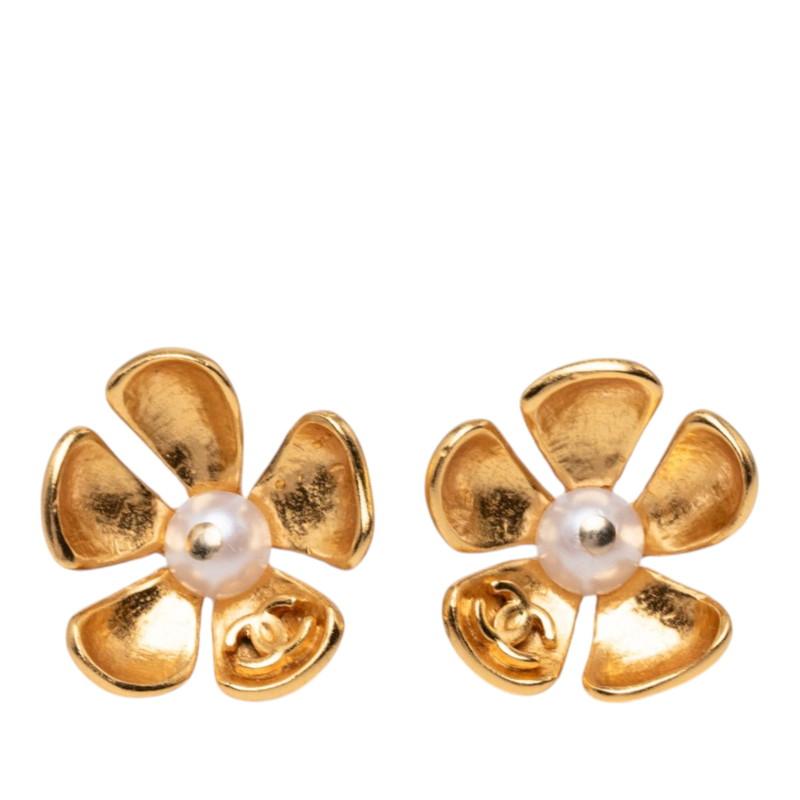 美品 CHANEL シャネル ピアス フラワー パール ココマーク CHANEL（シャネル） ココマーク フラワー モチーフ スタッドピアス