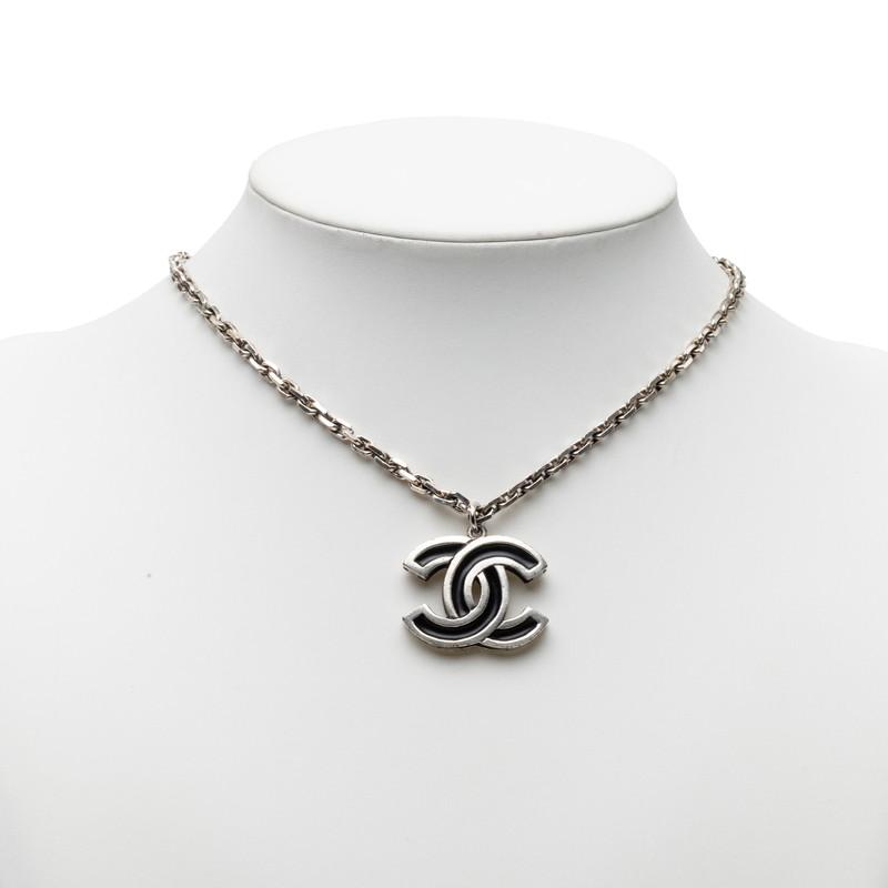 正規 美品】CHANELココマーク刻印 銀色メダルチャーム/ネックレス 