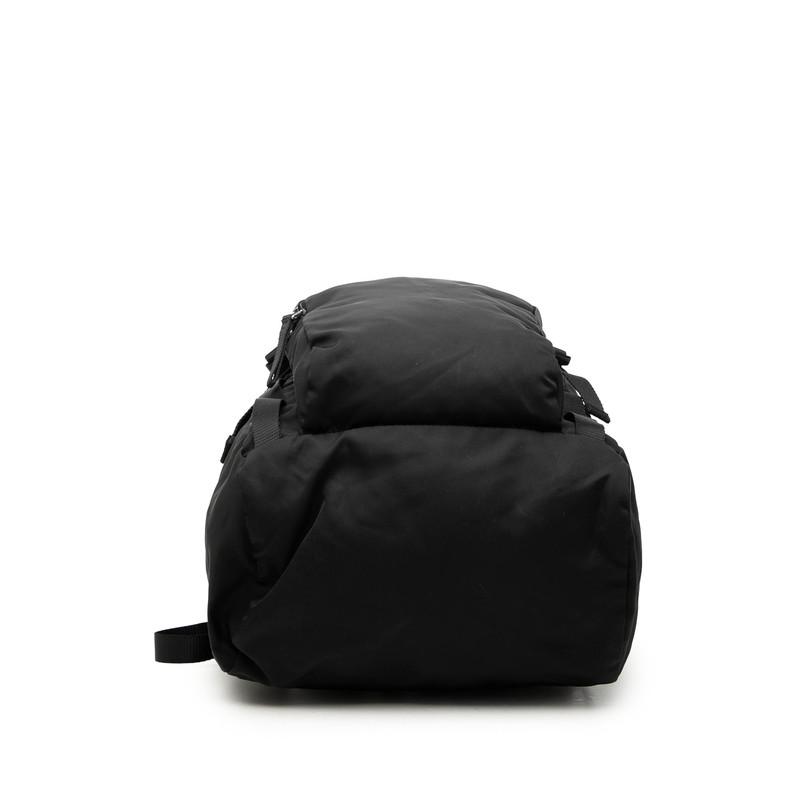 プラダ ミニ リュック バックパック ナイロン 三角ロゴ 黒色 PRADA（プラダ） 三角ロゴプレート リュック バックパック ブラック