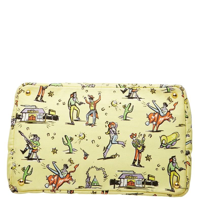 PRADA（プラダ） 三角ロゴプレート カナパ ラージ トートバッグ