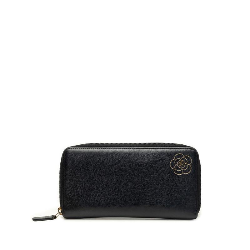 美品 CHANEL 長財布 カメリア ココマーク ロゴ金具 レザー 黒 カード付 CHANEL（シャネル） カメリア ココマーク ラウンドファスナー 長財布