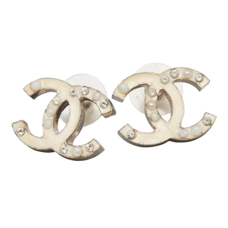 CHANEL（シャネル） ココマーク スタッドピアス 07A ホワイト ライン