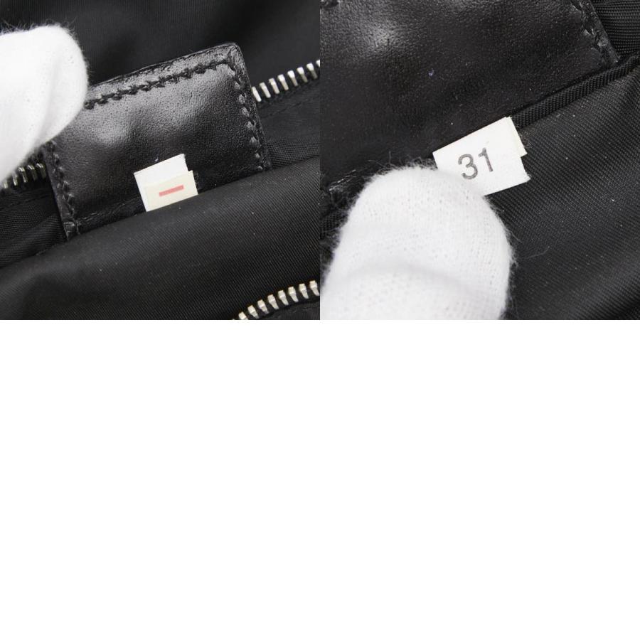 PRADA（プラダ） 三角ロゴプレート ショルダーバッグ ブラック