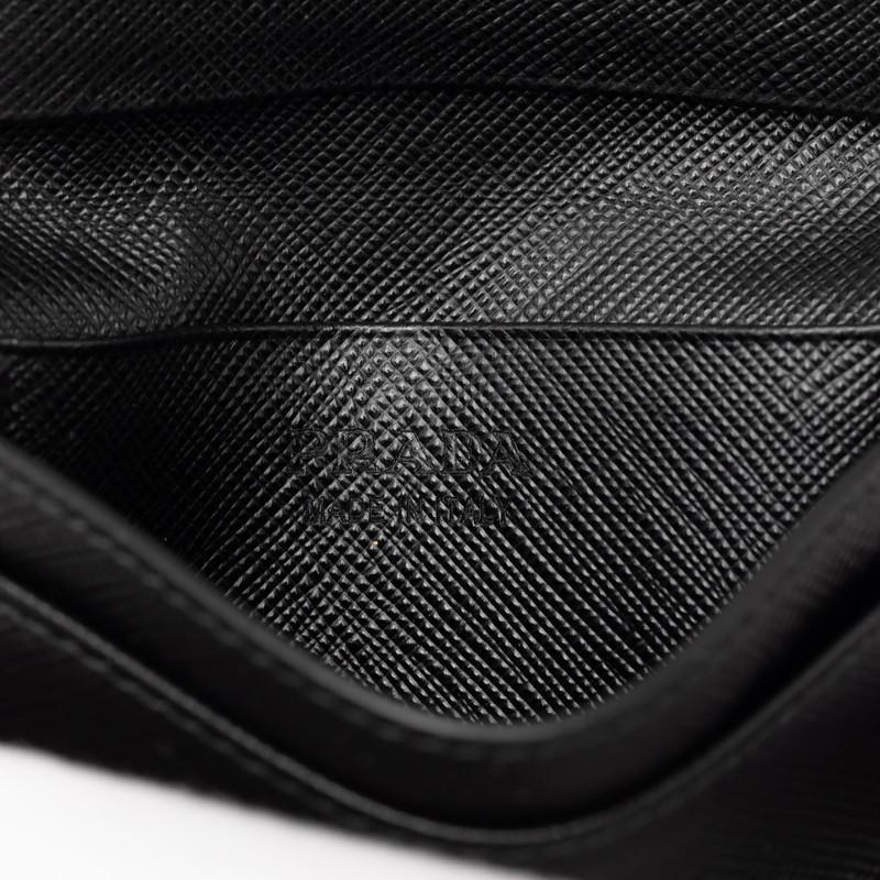 PRADA（プラダ） ロゴ カードケース 名刺入れ ブラック サフィアーノ