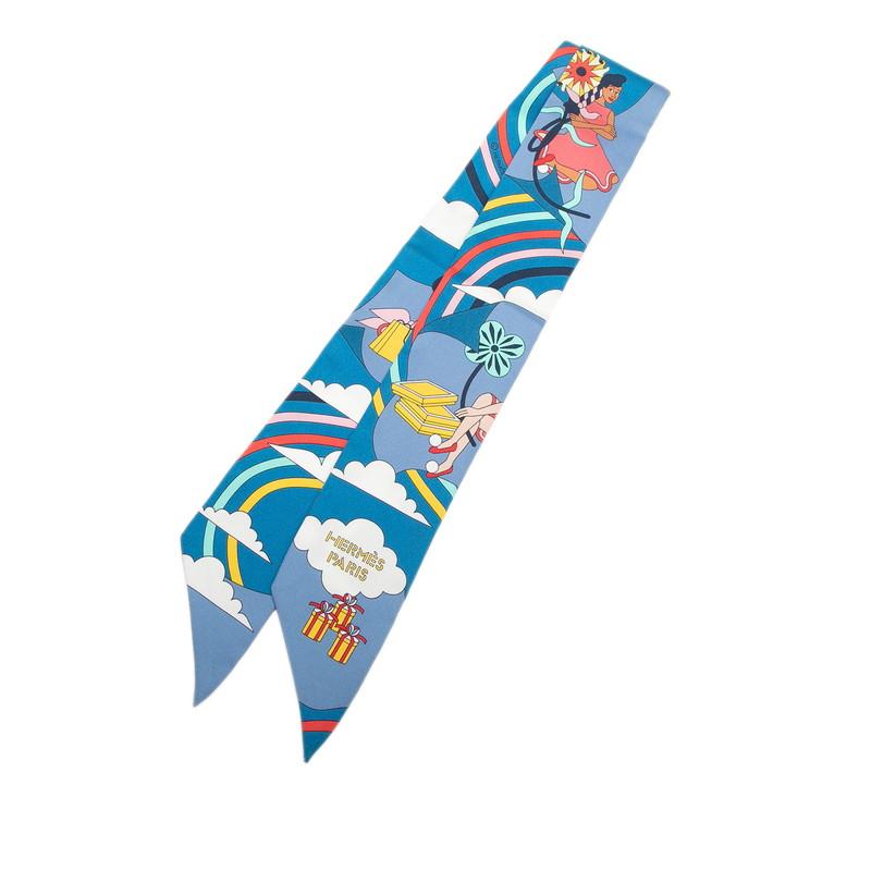 HERMES空飛ぶカレ CARRES VOLANTS ツイリー HERMES（エルメス） ツイリー 空飛ぶカレ C〓rr〓s Volants スカーフ