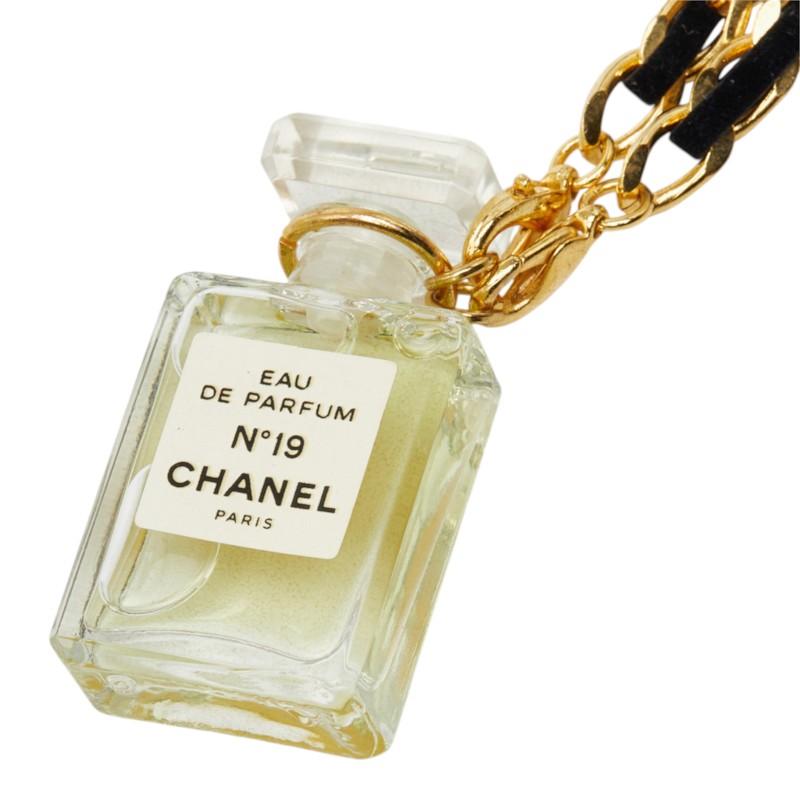 CHANEL N°19 オードゥ パルファム チェーンネックレス CHANEL（シャネル） N°19 オードゥ パルファム パフュームボトル