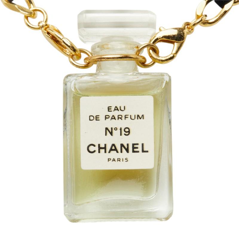CHANEL N°19 香水ネックレス CHANELNO19パルファム28ml CHANEL（シャネル） N°19 オードゥ パルファム パフュームボトル
