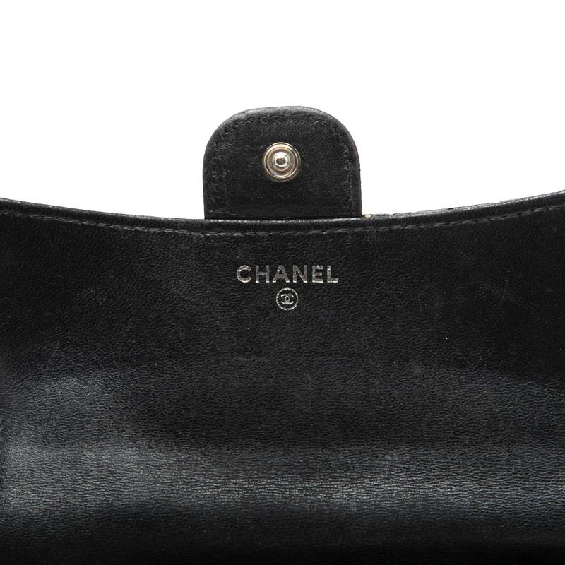 CHANEL（シャネル） ココマーク マトラッセ パンチング 二つ折り財布